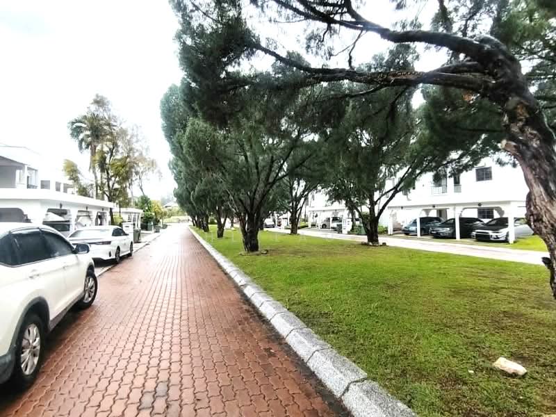 Townhouse for Sale in Country Heights (Kajang) - HL Lau - Exterior - PropertyGuru.com.my