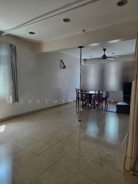 Rumah Teres 3-Tingkat untuk Dijual di Laman Rimbunan (Kepong) - Jasemin Chia - Dining Room - PropertyGuru.com.my