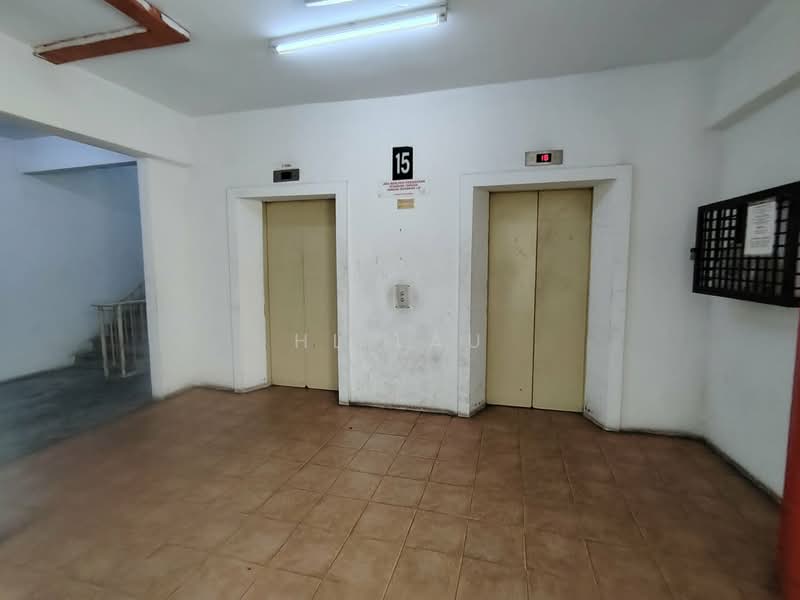 Pangsapuri untuk Dijual di Pangsapuri Lagoon Perdana - HL Lau - Lobby - PropertyGuru.com.my