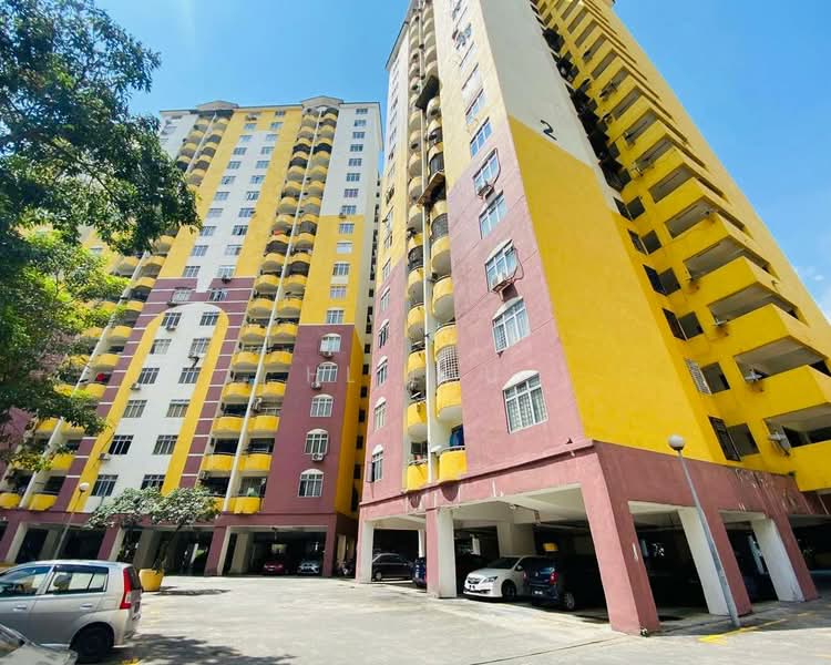 Pangsapuri untuk Dijual di Pangsapuri Lagoon Perdana - HL Lau - Exterior - PropertyGuru.com.my