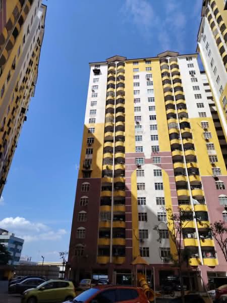 Pangsapuri untuk Dijual di Pangsapuri Lagoon Perdana - HL Lau - Exterior - PropertyGuru.com.my