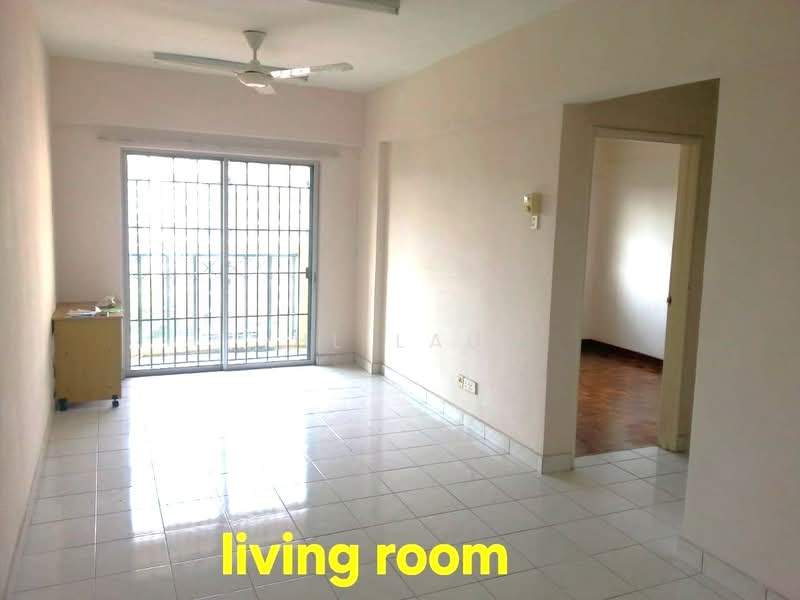 Pangsapuri untuk Dijual di Arena Green - HL Lau - Living Room - PropertyGuru.com.my