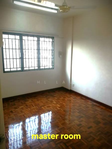 Pangsapuri untuk Dijual di Arena Green - HL Lau - Master Bedroom - PropertyGuru.com.my