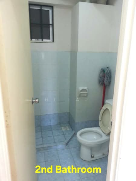 Pangsapuri untuk Dijual di Arena Green - HL Lau - Bathroom - PropertyGuru.com.my