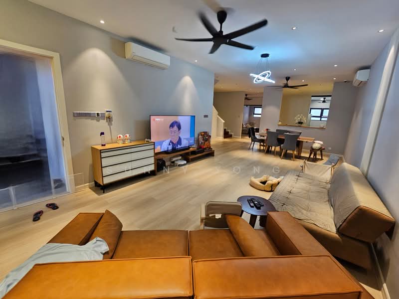 Rumah Teres untuk Dijual di Bandar Kinrara Seksyen 1 (Bandar Kinrara) - SUNNY YONG - Living Room - PropertyGuru.com.my