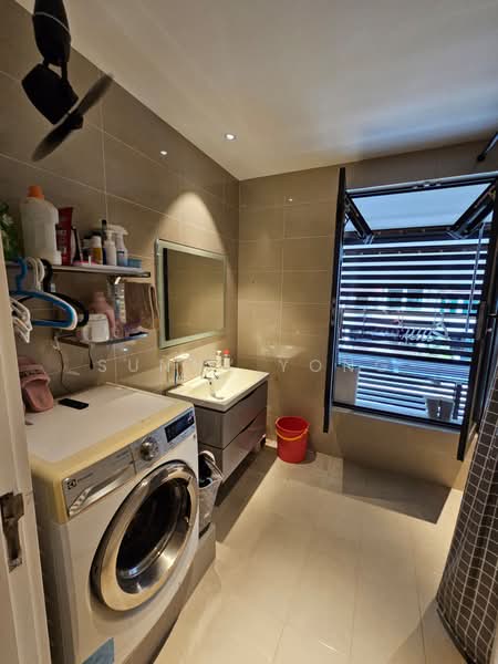 Rumah Teres untuk Dijual di Bandar Kinrara Seksyen 1 (Bandar Kinrara) - SUNNY YONG - Bathroom - PropertyGuru.com.my