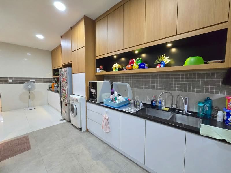 Rumah Teres 2-Tingkat untuk Dijual di Bandar Kinrara (Selangor) - SUNNY YONG - Kitchen - PropertyGuru.com.my