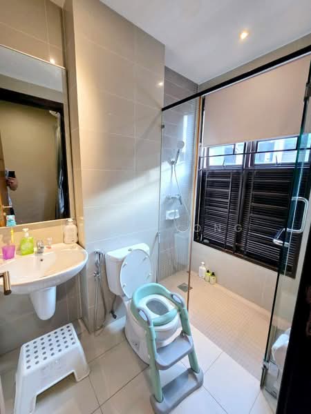 Rumah Teres 2-Tingkat untuk Dijual di Bandar Kinrara (Selangor) - SUNNY YONG - Bathroom - PropertyGuru.com.my