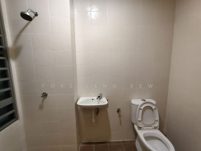 Condominium for Rent at Zefer Hill Residence - Yoke Leng Sew - Bathroom - PropertyGuru.com.my