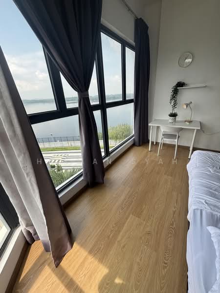 Condominium for Rent at Kings Bay @ Country Garden Danga Bay - Herman Syah - Bedroom - PropertyGuru.com.my