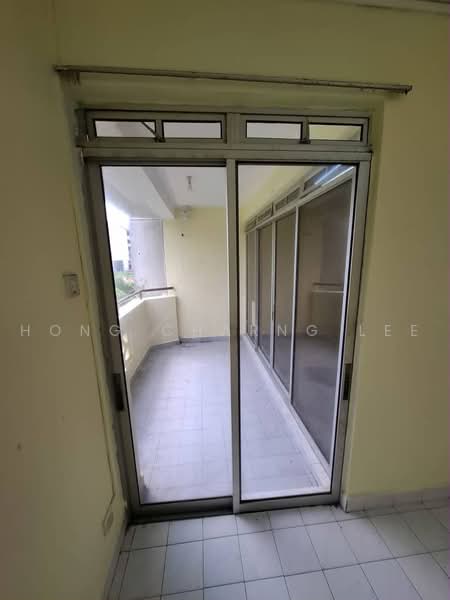 Apartment for Rent at Tanjong Puteri Apartment - Hong Charng Lee - Balcony - PropertyGuru.com.my