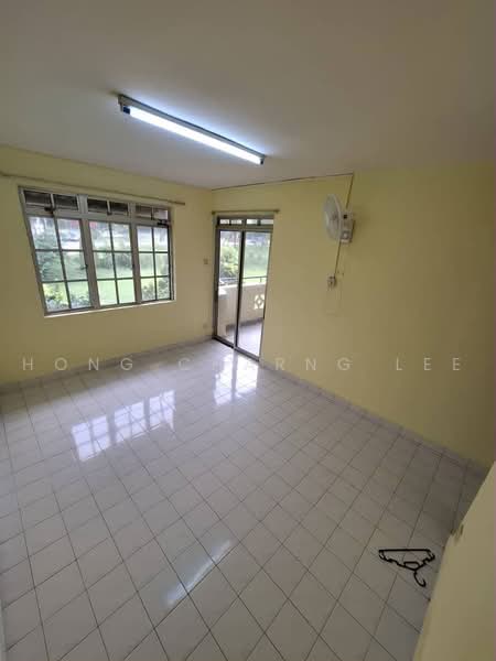 Apartment for Rent at Tanjong Puteri Apartment - Hong Charng Lee - Balcony - PropertyGuru.com.my