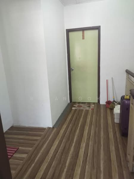2-storey Terraced House for Sale in Taman Ehsan Jaya (Ulu Tiram) - Bryan Goh - Corridor - PropertyGuru.com.my