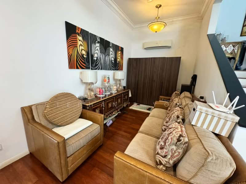Rumah Berkembar untuk Disewa di Jade Hills (Kajang) - Stephanie Yong - Living Room - PropertyGuru.com.my