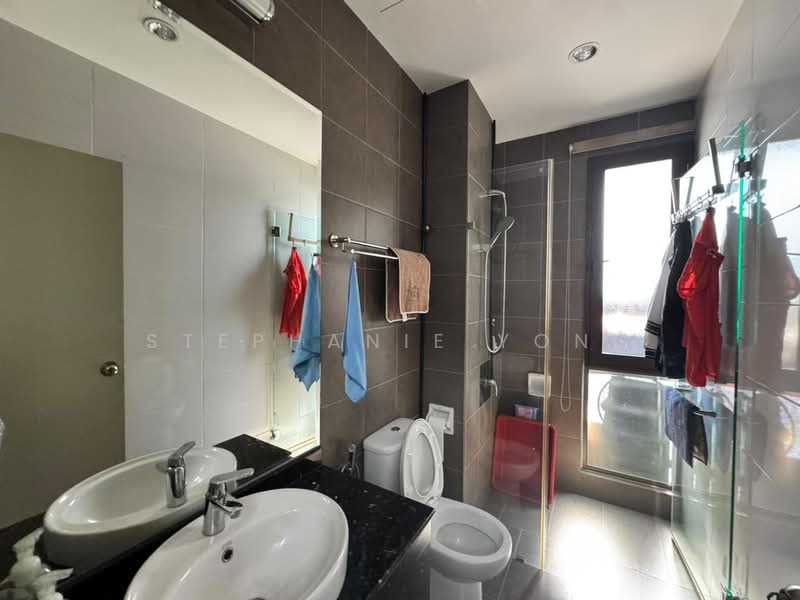Rumah Berkembar untuk Disewa di Jade Hills (Kajang) - Stephanie Yong - Bathroom - PropertyGuru.com.my