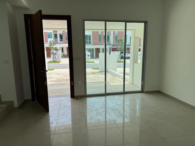 Rumah Teres 2-Tingkat untuk Dijual di Bandar Gamuda Gardens (Rawang) - Callista Goh - Entrance - PropertyGuru.com.my