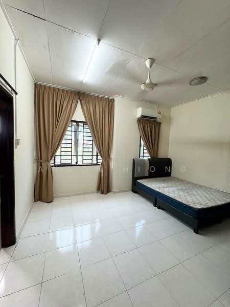 2-storey Terraced House for Sale in Taman Setia Indah (Tebrau) - Anson Hiong - Bedroom - PropertyGuru.com.my