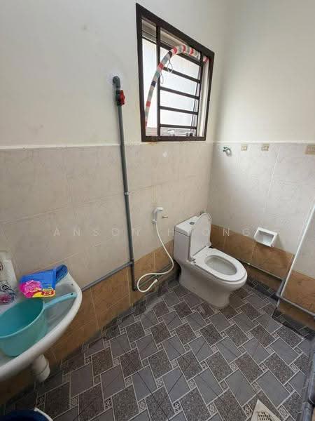 2-storey Terraced House for Sale in Taman Setia Indah (Tebrau) - Anson Hiong - Bathroom - PropertyGuru.com.my