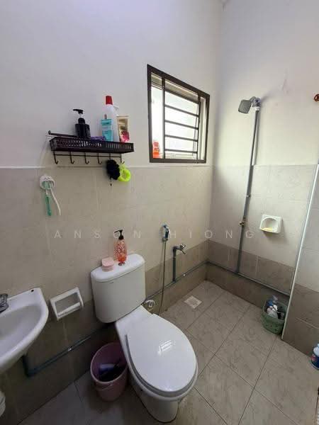 2-storey Terraced House for Sale in Taman Setia Indah (Tebrau) - Anson Hiong - Bathroom - PropertyGuru.com.my