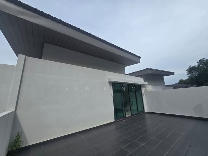 Rumah Berkembar untuk Dijual di Teluk Kumbar (Penang) - Edwin Ng - Exterior - PropertyGuru.com.my