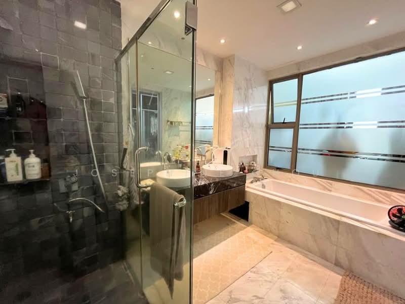 Rumah Berkembar untuk Dijual di Glenmarie (Selangor) - Josephine Chou - Bathroom - PropertyGuru.com.my