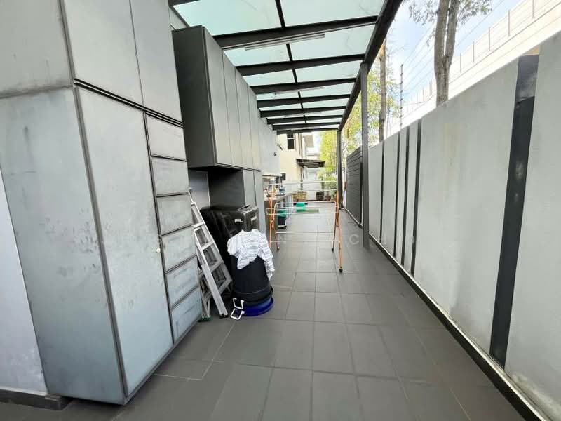 Rumah Berkembar untuk Dijual di Glenmarie (Selangor) - Josephine Chou - Exterior - PropertyGuru.com.my