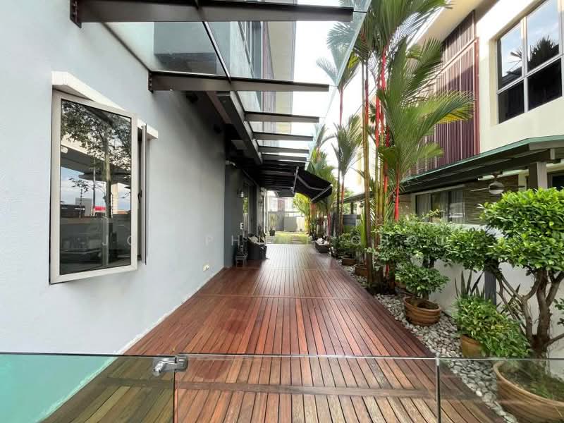 Rumah Berkembar untuk Dijual di Glenmarie (Selangor) - Josephine Chou - Exterior - PropertyGuru.com.my
