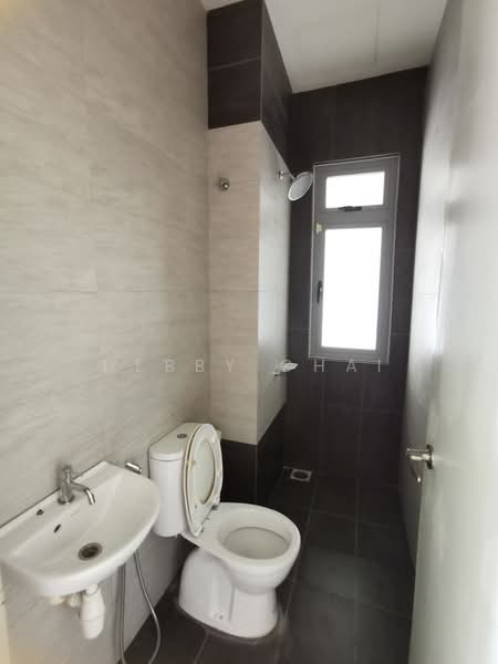 Rumah Teres 2 Tingkat untuk Disewa di D'Island (Puchong) - Debby Chai - Bathroom - PropertyGuru.com.my