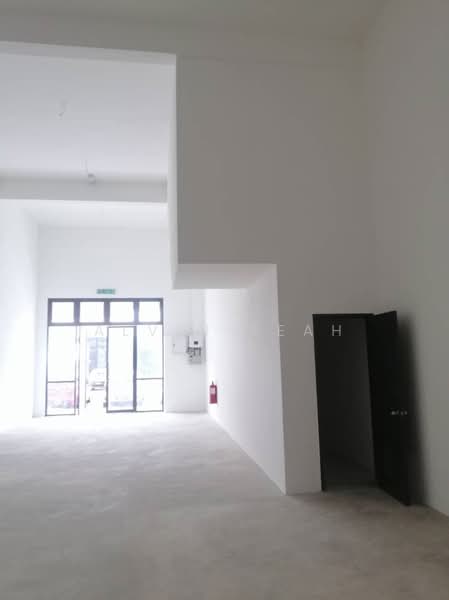 Kedai untuk Disewa di Bandar Bukit Tinggi (Klang) - Alvin Seah - Entrance - PropertyGuru.com.my