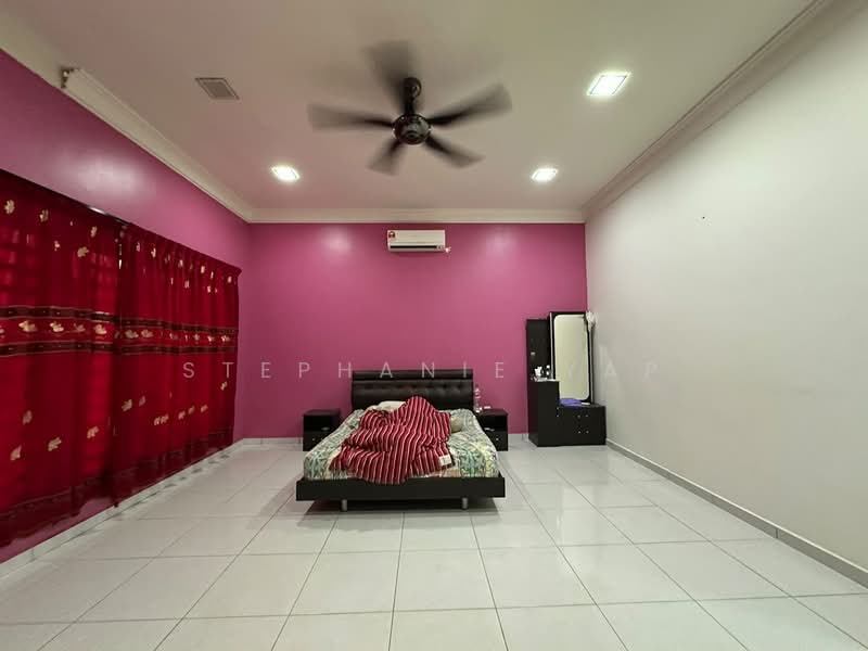 Rumah Teres 2 Tingkat untuk Dijual di Taman Sri Gadong (Klang) - Stephanie Yap - Bedroom - PropertyGuru.com.my