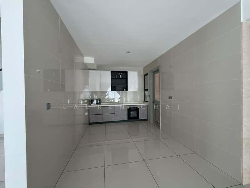 Rumah Teres 1.5 Tingkat untuk Dijual di Taman Bestari Indah (Ulu Tiram) - Lauren Chai - Kitchen - PropertyGuru.com.my