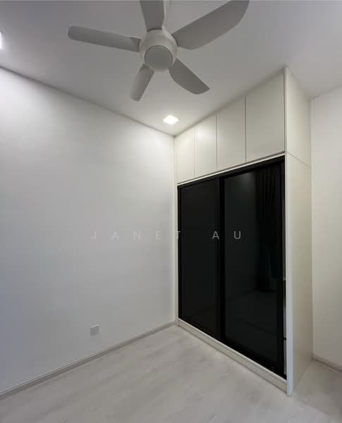 Kediaman Servis untuk Dijual di Equine Residence - Janet Au - Bedroom - PropertyGuru.com.my