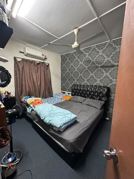 Rumah Teres 1 Tingkat untuk Dijual di Taman Sri Skudai (Skudai) - Daniel Yong - Bedroom - PropertyGuru.com.my