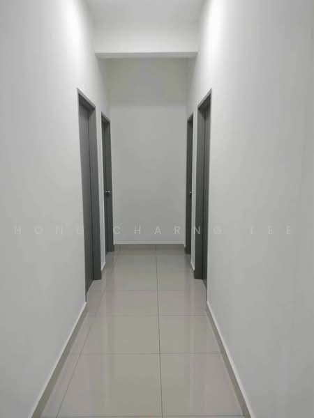 Servis Apartment untuk Disewa di Meridin Bayvue @ Sierra Perdana - Hong Charng Lee - Corridor - PropertyGuru.com.my