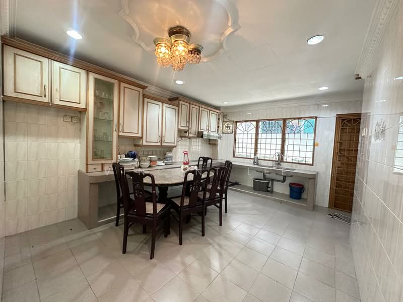 2-storey Terraced House for Sale in Taman Lembah Maju (Pandan Indah) - Vincent Lee - Kitchen - PropertyGuru.com.my