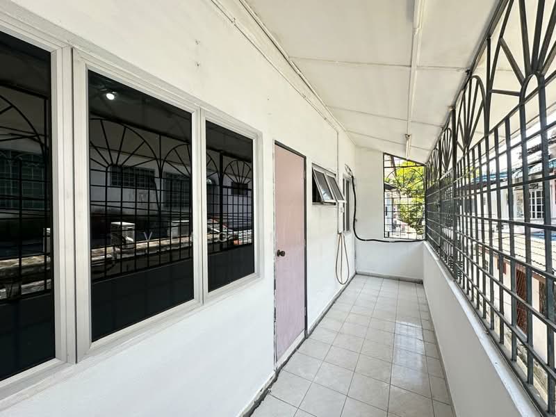 2-storey Terraced House for Sale in Taman Lembah Maju (Pandan Indah) - Vincent Lee - Balcony - PropertyGuru.com.my