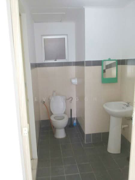 Service Residence for Sale at The Heron Residency - Evan Goh - Bathroom - PropertyGuru.com.my