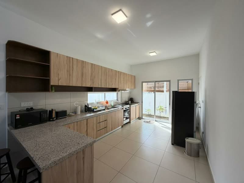 2-storey Terraced House for Rent in Bandar Gamuda Cove (Dengkil) - Chris Lee - Kitchen - PropertyGuru.com.my