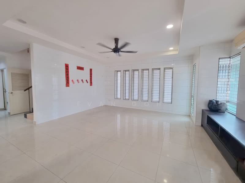 Semi-Detached House for Sale in Taman Mutiara Indah (Puchong) - Evan Goh - Living Room - PropertyGuru.com.my