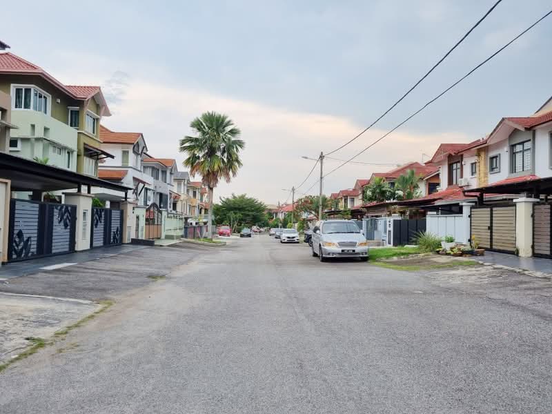 Semi-Detached House for Sale in Taman Mutiara Indah (Puchong) - Evan Goh - Exterior - PropertyGuru.com.my