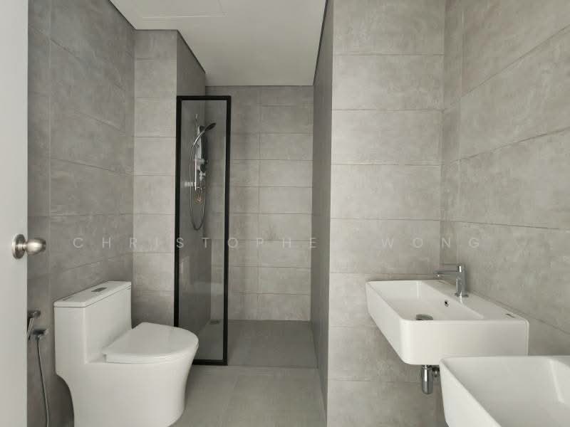 Servis Apartment untuk Dijual di Cubic Botanical - Christopher Wong - Bathroom - PropertyGuru.com.my