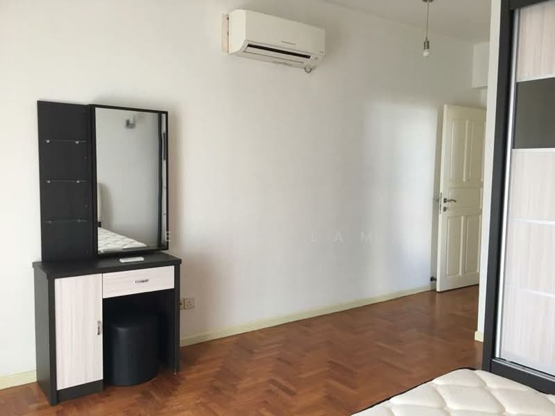 Pangsapuri untuk Dijual di Molek Pine 1 - Elynn Lam - Bedroom - PropertyGuru.com.my