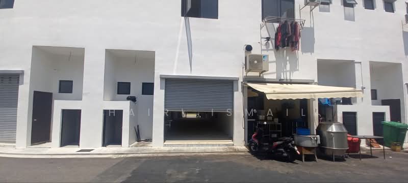 Shop for Rent in Pasir Gudang (Johor) - Khairi Ismail - Exterior - PropertyGuru.com.my