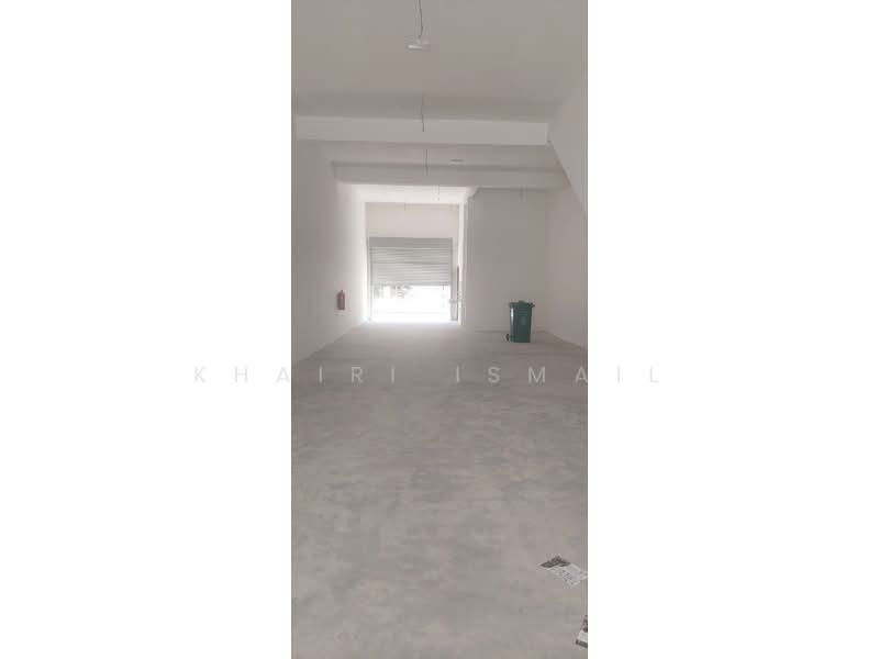 Shop for Rent in Pasir Gudang (Johor) - Khairi Ismail - Interior - PropertyGuru.com.my