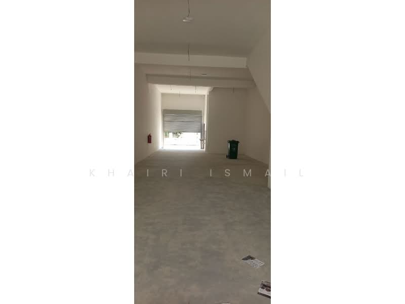 Shop for Rent in Pasir Gudang (Johor) - Khairi Ismail - Interior - PropertyGuru.com.my