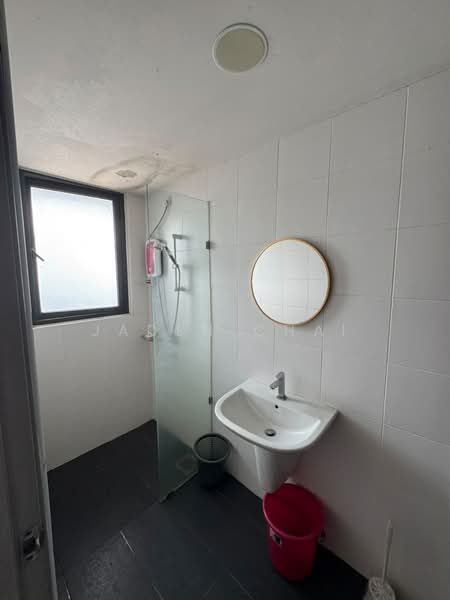 Service Residence for Rent at V@SUMMERPLACE - Jaden Chai - Bathroom - PropertyGuru.com.my