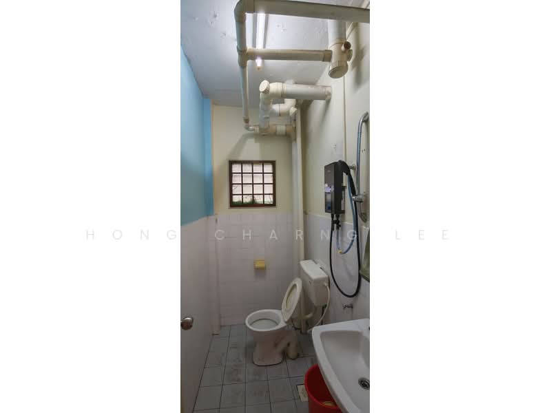 Apartment for Rent at Ria Apartment - Hong Charng Lee - Bathroom - PropertyGuru.com.my