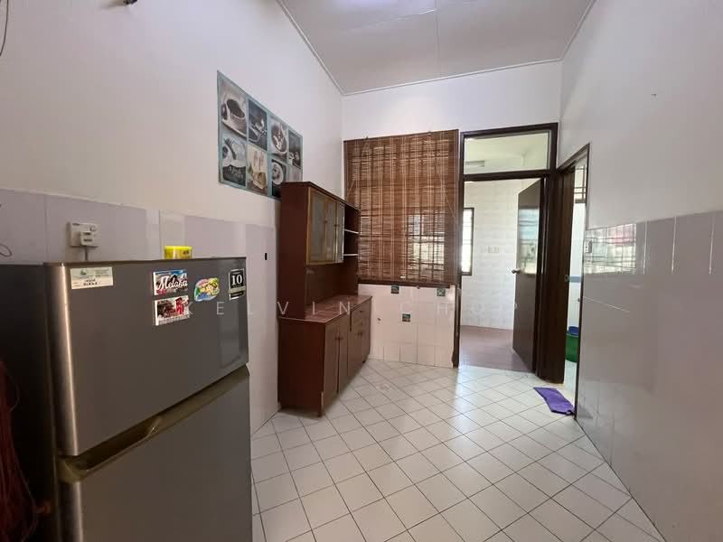 Rumah Teres 1-Tingkat untuk Disewa di Taman Setia Indah (Tebrau) - Kelvin Chop - Kitchen - PropertyGuru.com.my