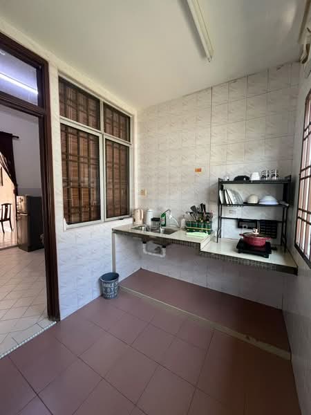 Rumah Teres 1-Tingkat untuk Disewa di Taman Setia Indah (Tebrau) - Kelvin Chop - Kitchen - PropertyGuru.com.my