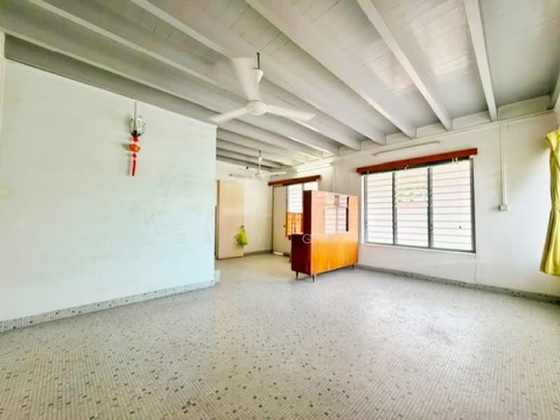 Rumah Teres 2 Tingkat untuk Dijual di Island Park (Jelutong) - Gary Goh - Living Room - PropertyGuru.com.my